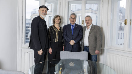 v.l.n.r.: Erich Fenninger, Dir. VHÖ, Lisa Peres, Red. VHÖ-Magazin, Heinz Fischer, ehem. BP, Erwin Berger, Komm.-Leiter VHÖ