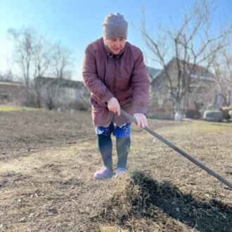 Wiederaufbau von Landwirtschaft und Erwerbsgrundlagen für ländliche Gemeinden in Cherson Rebuilding Agriculture and Livelihoods for Rural Communities in Kherson