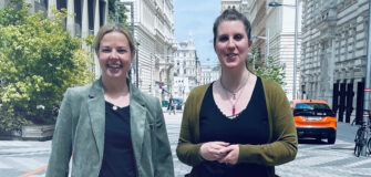 Teresa Millner-Kurzbauer und Ann-Kathrin Ruf von der Volkshilfe Österreich/Demenzhilfe