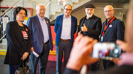 Tanja Wehsely, Michael Häupl, Johannes Rauch, Erich Fenninger und Ewald Sacher beim Volkshilfe-Symposium 2023.
